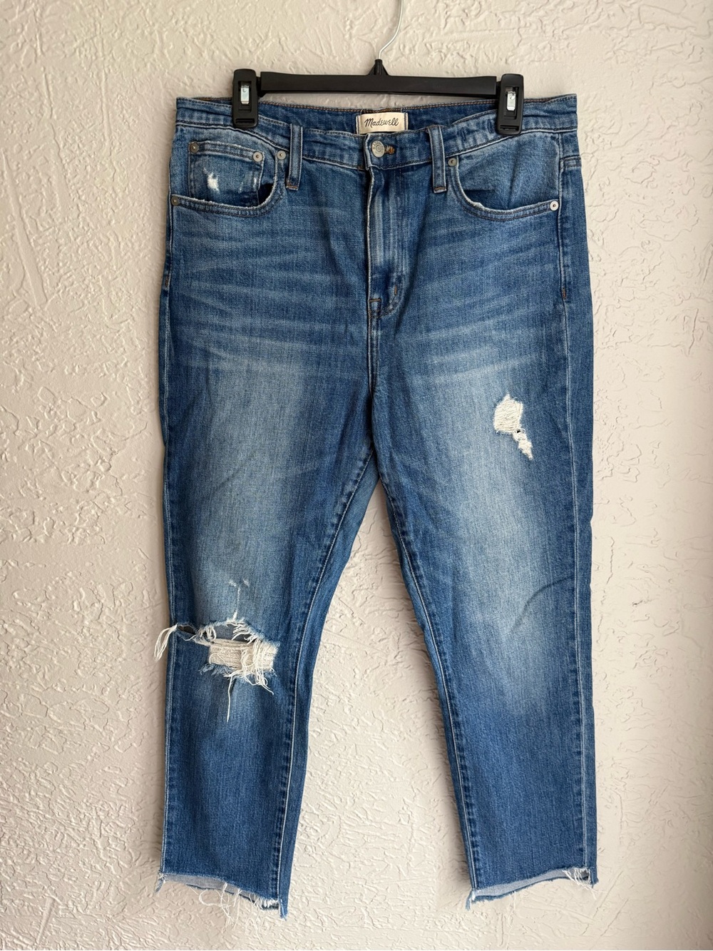 Madewell Distressed High-Rise Cropped Jeans in Medium Blue